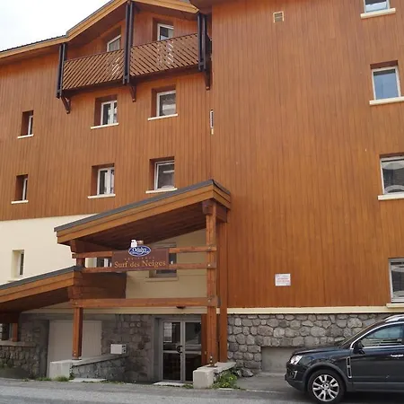 Surf Des Neiges Апартаменты *