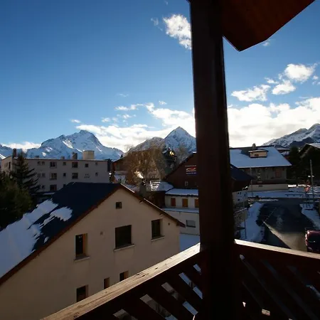 Surf Des Neiges Апартаменты *